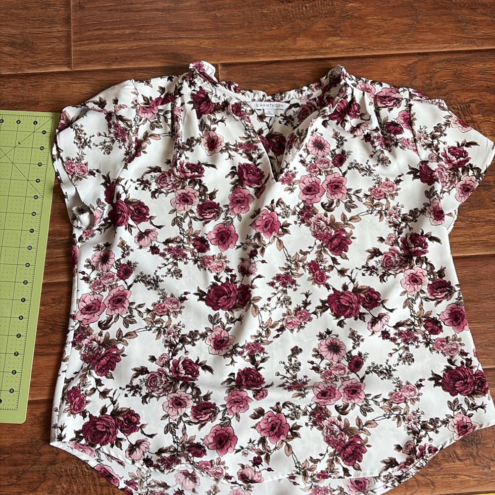 41 Hawthorn White and Burgundy Floral Blouse